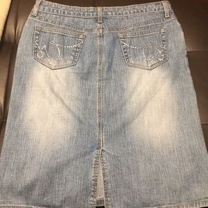 Good time denim skirt
